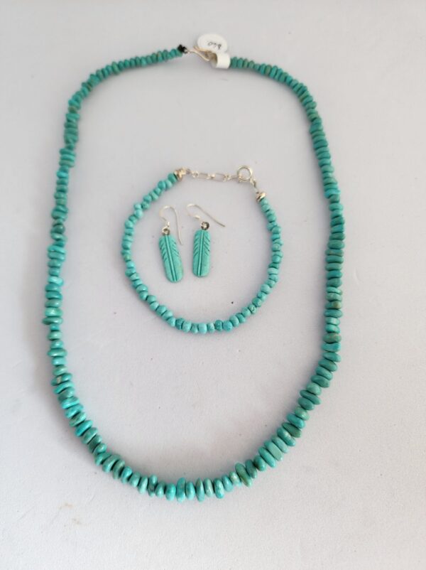 Campitos Strand, Bracelet and Earrings Set
