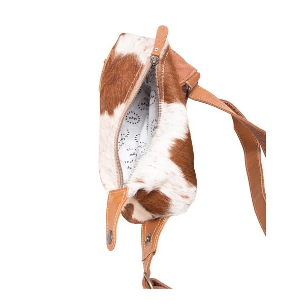 Robnette Ranch Small Sling Bag in Caramel & White