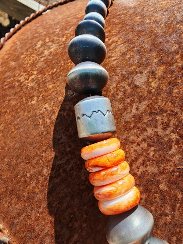 Signed Rose Martin Navajo Pearls with Spiny Oyster