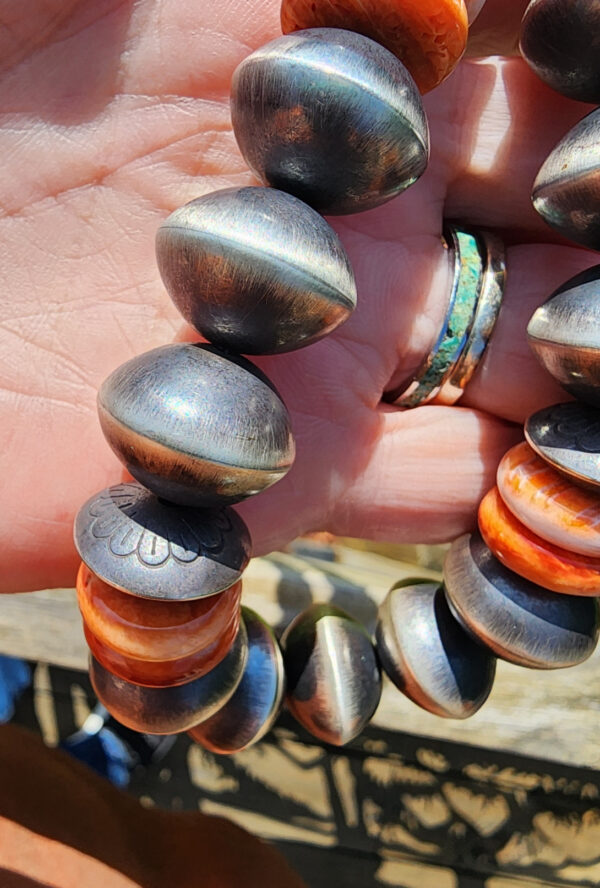 Signed Rose Martin Navajo Pearls with Spiny Oyster