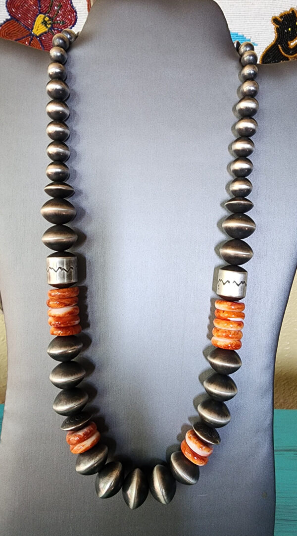 Signed Rose Martin Navajo Pearls with Spiny Oyster