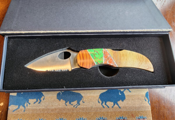 Gaspeite and Orange Spiny Oyster Inlay Pocketknife with Clip