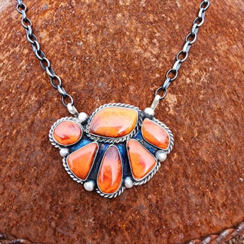 Augustine Largo Spiny Oyster Bar Necklace
