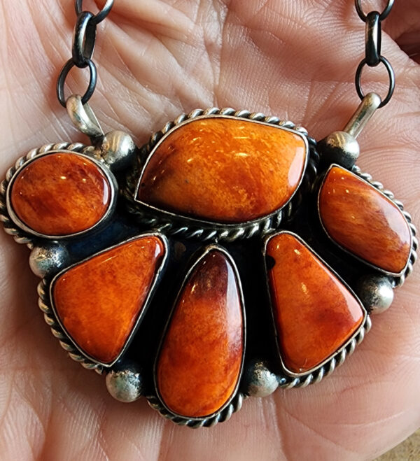 Augustine Largo Spiny Oyster Bar Necklace