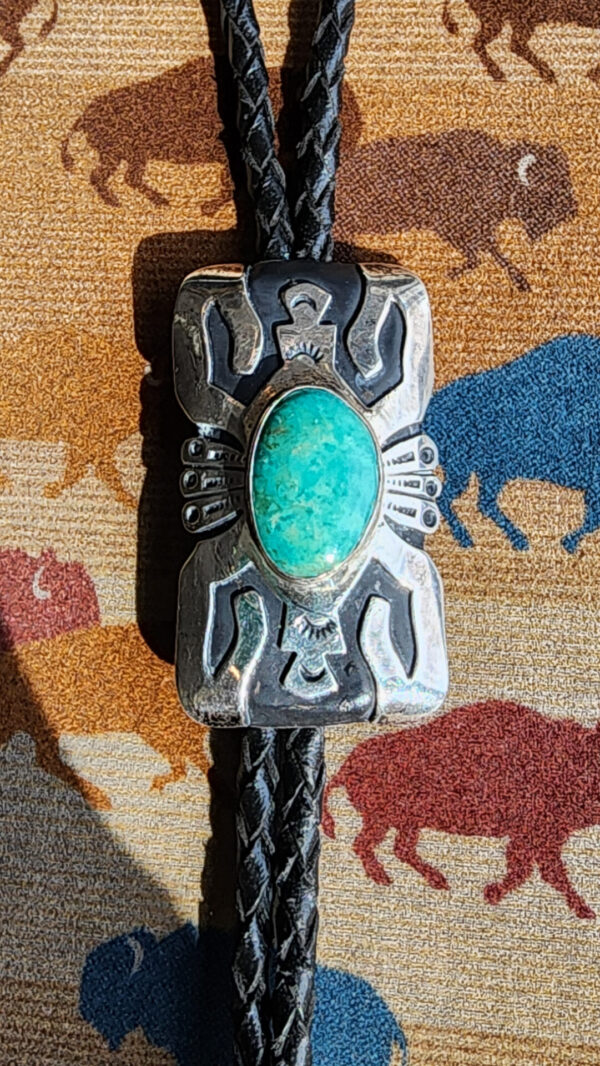 20260209_111304 Vintage Tom Billy Bolo